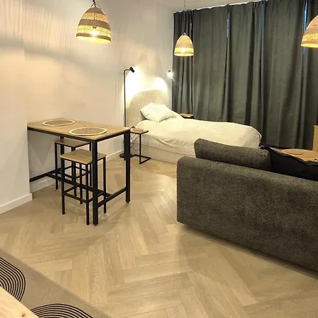 Apartamento Przy Skwerze No 4 *
